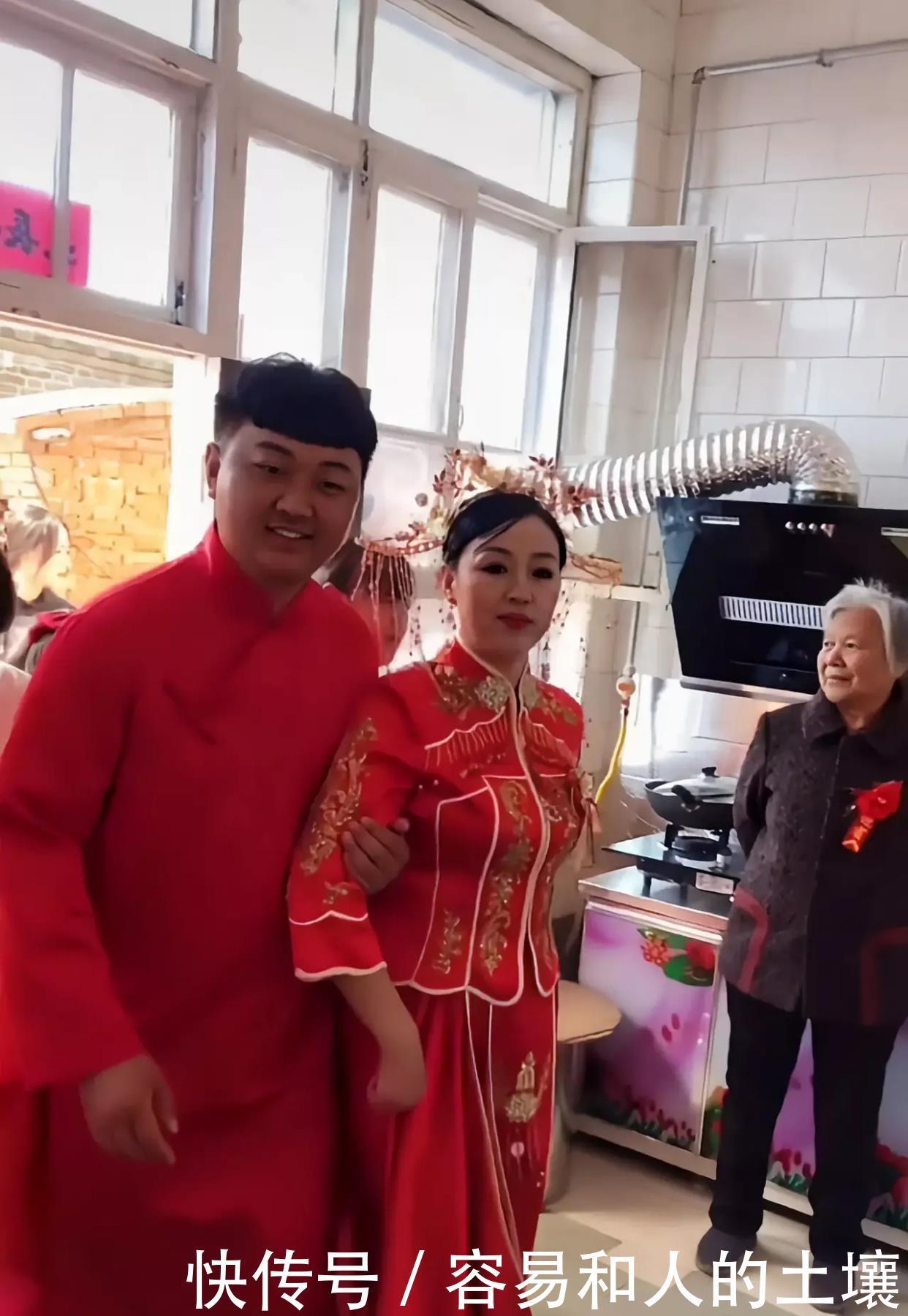 25岁新郎迎娶50岁的新娘,虽然新娘的年纪跟喜婆婆的年纪不相上下