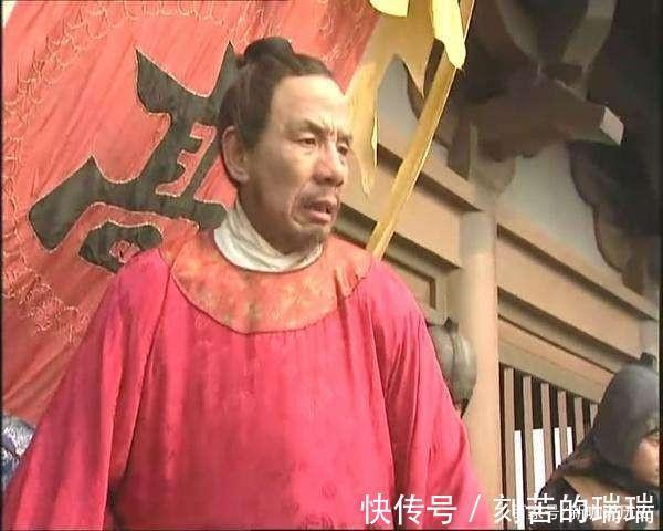 王进#《水浒传》中一低调高手，虽只出手过一次，但其两棍便放倒了史进