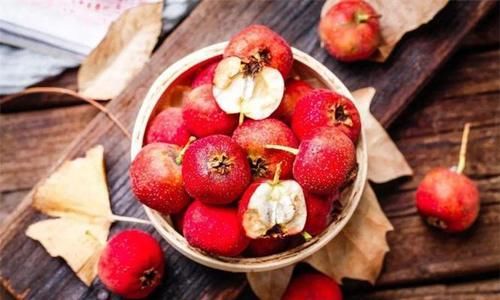 女性想要皮膚好，堅(jiān)持吃以下食物，補(bǔ)水嫩膚，補(bǔ)血美白，試試看