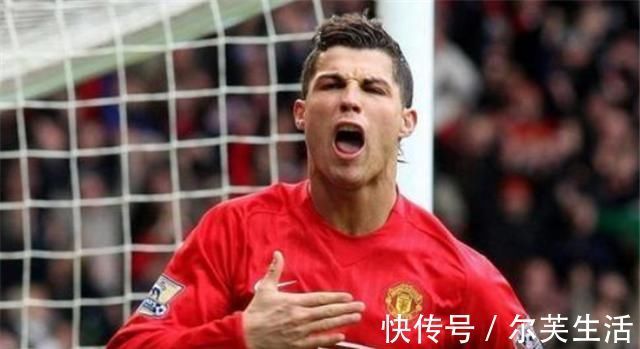 c罗|球员C罗,当年为什么会在更衣室,被队友阿兰·史密斯暴打