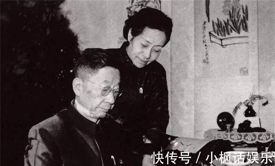 胡絜青&民国才女赵清阁:与老舍纠缠一生,后来老舍投湖自尽,她终身未嫁