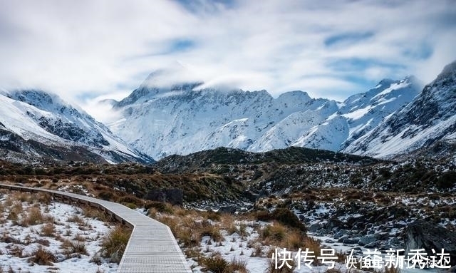 天蝎座|三个定力强大的星座，活得通透，面对诱惑依旧清醒，实力出类拔萃