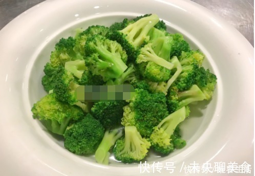 鲍鱼|周末去大厨朋友家吃饭,他烧了8个菜,以为是家常菜其实是高标准