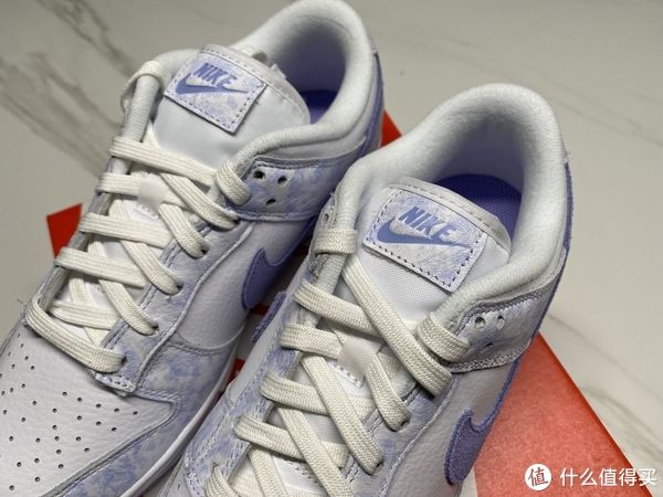 白紫 白紫配色的NIKE DUNK LOW OG