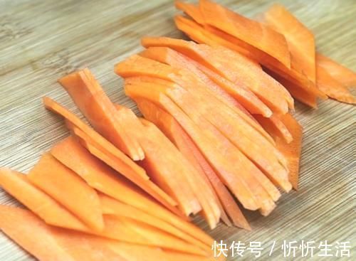 小块儿|吃了30年包菜，终于找到最好吃做法，加3个鸡蛋，连吃10天也不腻