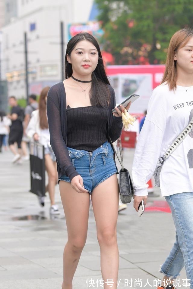 瑜伽裤 瑜伽裤省心穿搭示范,大方得体的搭配风格也耐看,更显气质!