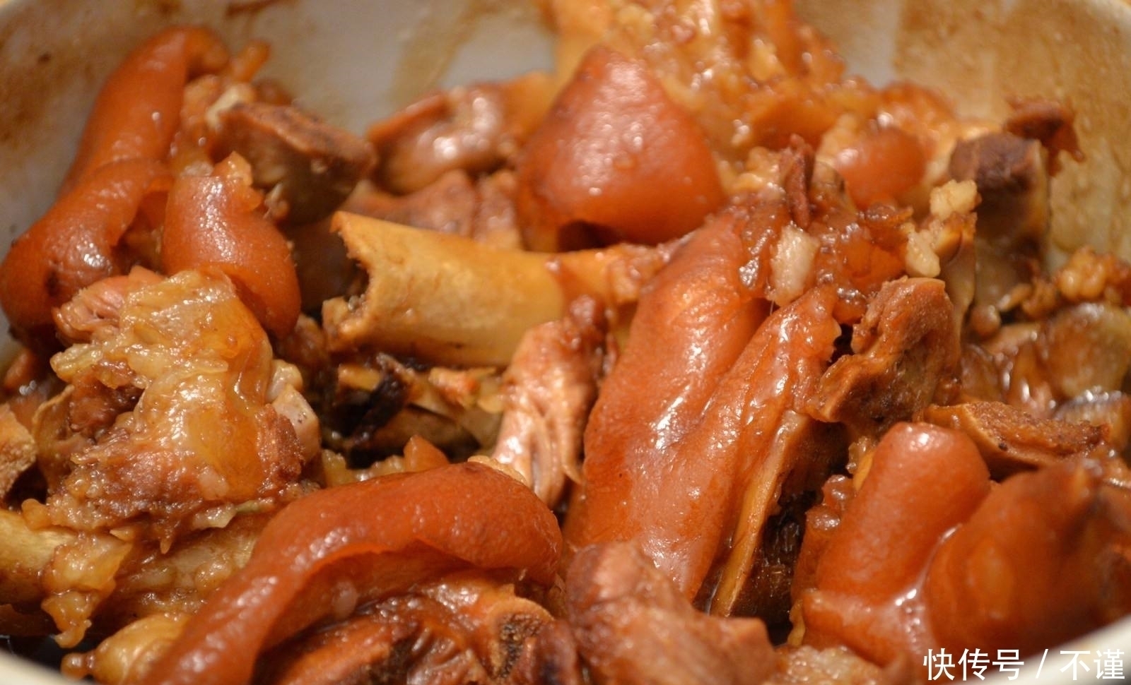 酒鬼最喜欢的10大下酒菜,都是硬菜,东北人更是不拒