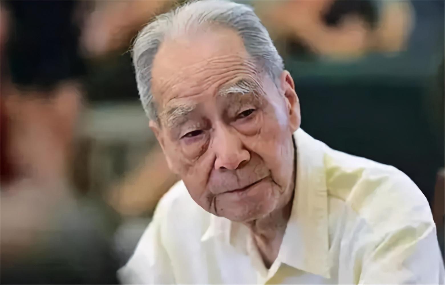 86岁翻译家身患癌症,医生你最多活7年,如今已99岁高龄