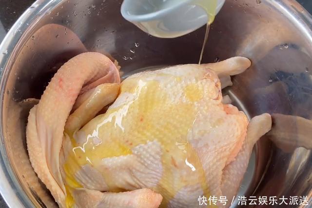 蒸鸡|立秋后,多给家人这样蒸鸡吃,鸡肉嫩滑又滋补,营养不流失,解馋