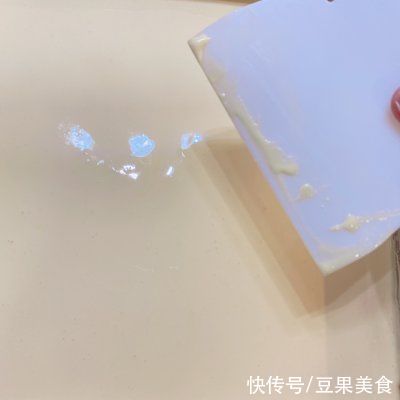烤盘|史上最好吃的酸酸甜甜的虎皮天使蛋糕卷做法