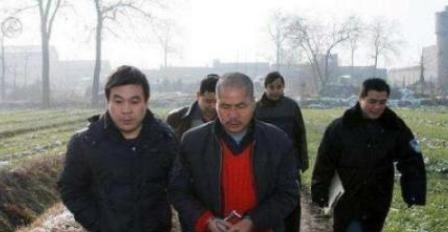 中国盗墓史#他是摸金校尉领头人,盗墓30年获利5亿,称百位专家不如他一人