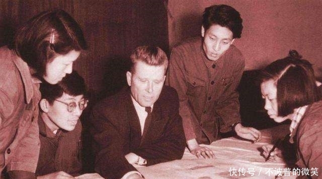 分钟|苏联撤走前,专家拿出自己的笔记本:就20分钟,能记多少就记多少