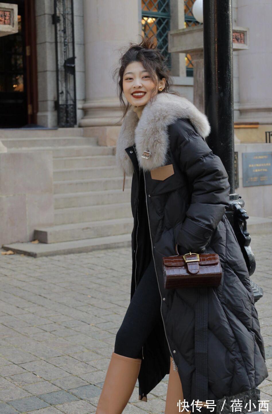 低腰线 谁说“羽绒服”不时尚?选这4个款来穿搭,不仅时髦还百搭实穿