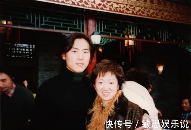 酗酒!入戏太深以贾宝玉自诩,苦追陈晓旭被拒,32岁酗酒暴病离开人世