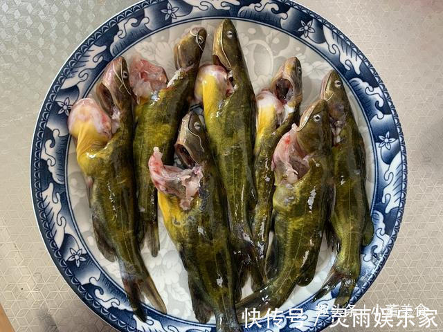 家里人爱吃鱼,但不知道去腥的窍门,跟我学几招,鱼肉鲜嫩没腥味