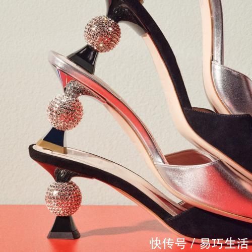 来袭|伊丽莎白女王的挚爱RV高跟鞋,百年历史的鞋子超美新品来袭