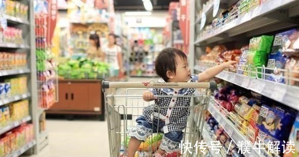 车厘子|宝妈只买1颗“车厘子”给孩子,被店员嘲讽抠门,宝妈霸气回怼!