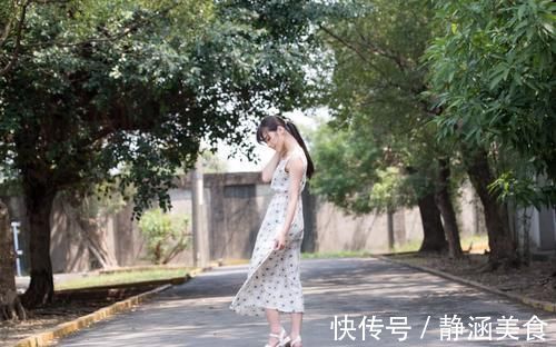 美女 靓丽美女时尚碎花无袖长裙青春靓丽美#美人美装#