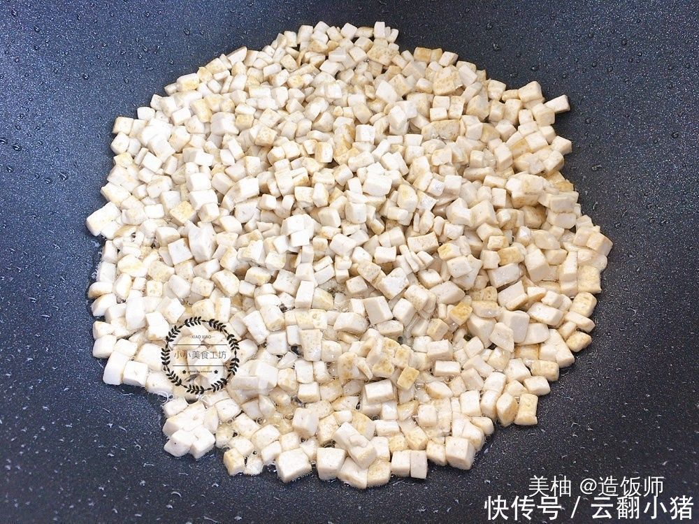 调韭菜馅,牢记“2放4不放”,很多人弄错,难怪馅料不鲜还出汤