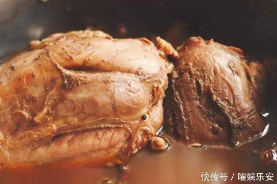 牛腱子|卤牛肉时，这2味调料不能放，牢记3个窍门，牛肉筋道又入味