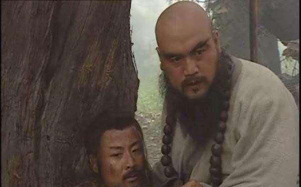 水浒最狠配角,差点杀卢俊义和林冲,他名字用了三四百年