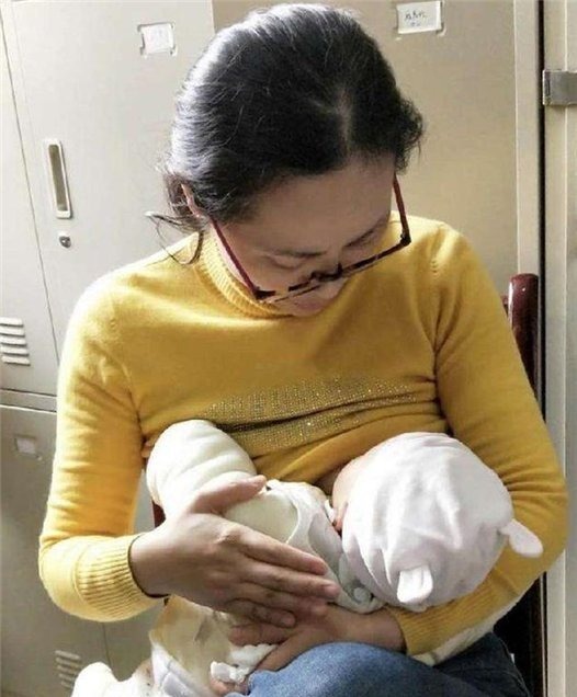 白细胞|将母乳放大1000倍是什么样显微镜下的图片,当妈的都该看看