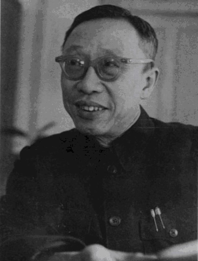 清西陵|溥仪去世时,大清已灭亡50余年,他怎么还能葬入清朝皇陵?