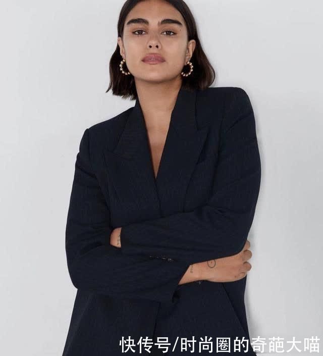 蕾丝|最美大码model登上时装秀，自信释放女权自由，美和真实令人惊艳