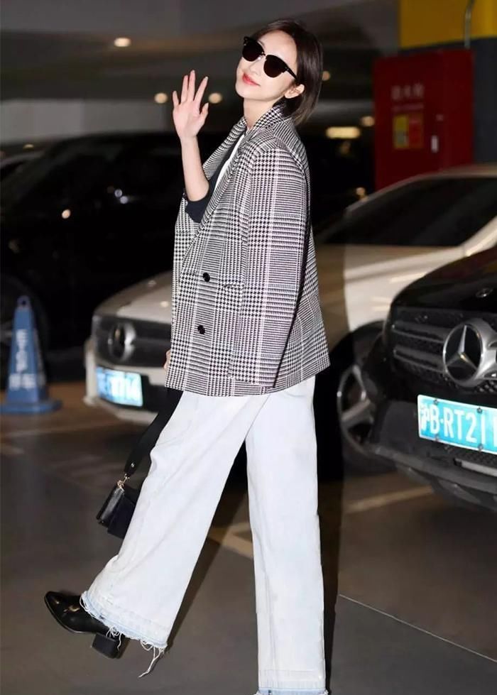 忘掉小黑裤！今年潮人更爱穿“西装+阔腿裤”，时髦显瘦还上档次