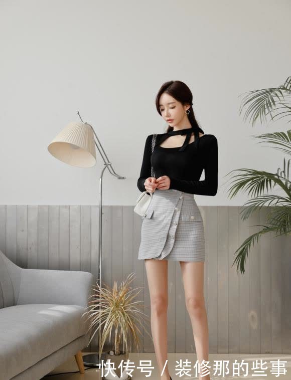 美人图鉴孙允珠：苍青雅黑圆弧镂空淑女包臀裙