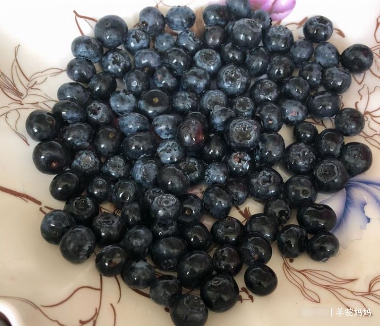 dh想补脑别再只会给娃吃鱼，这3种家庭常备食物，和吃鱼平分秋色