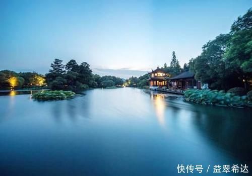 最适合穷游的四座城市:去过两个算合格,第一堪称“穷游者天堂”