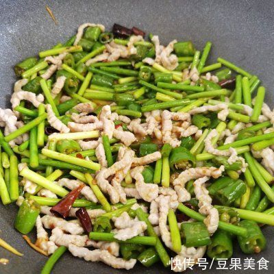 九阳晶钻|能用钢丝球的不粘锅&蒜苔肉丝