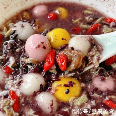 圆子汤|减肥也能吃紫米酒酿圆子汤，不信？看这里