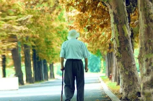 60岁大爷，糖尿病20年，无并发症，他的一日三餐是怎么吃的？