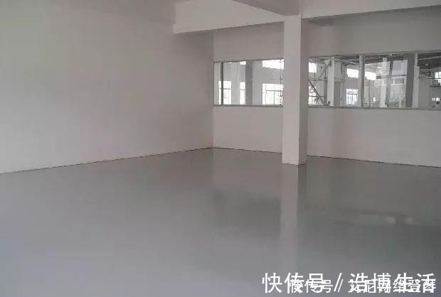 自流平|越来越多人装修不贴瓷砖了,现在流行这样设计,太聪明了