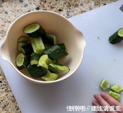 黄瓜|凉拌黄瓜，附上万能凉拌菜酱汁，脆嫩满足又美味