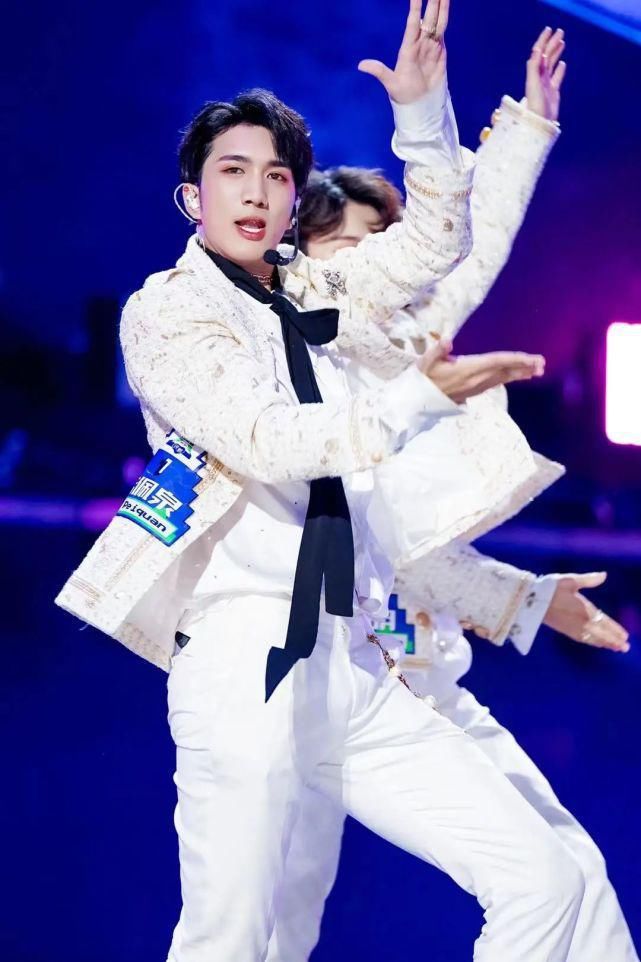 国际级“混战”，《创4》一公舞台MVP测评