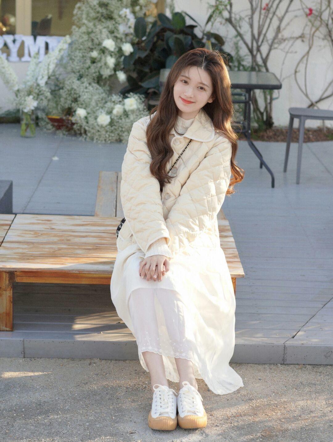 毛衣 小个子们可借鉴的“短羽绒服”搭配,教你打造大长腿,建议收藏