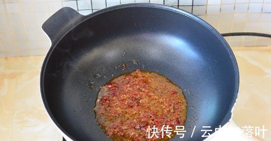 调味料|好吃下饭的回锅肉，炒好的肉片色泽亮丽，吃起来香而不腻！