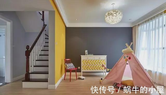 背景墙|参观朋友家的130㎡美式复式新房,刚进客厅,就感受到一股贵气!