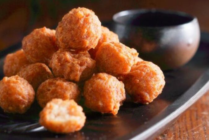 炸肉丸子，记住不放鸡蛋和面粉，教您正确做法，外酥里嫩还卖相好