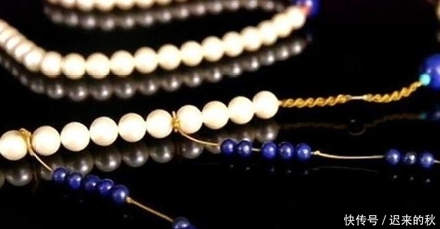 母亲|母亲压箱底的佛珠,曾拍出6000万天价,专家估价,小伙汗都下来了