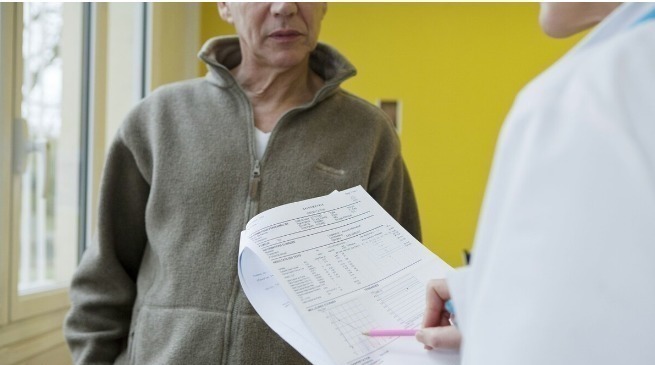 肾衰竭|二甲双胍降糖10年，发生肾衰竭！医生说他犯了3个错误，须反思