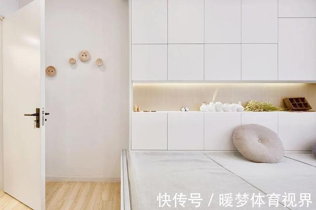 客厅|爆改60㎡旧房,住六人还很宽敞!配合可变家具,秒变大空间