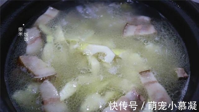 焯水|这汤太鲜了,三种食材一锅炖,不放一粒盐,现在喝正当时