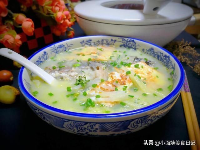 元旦菜单：4凉、6热、1汤、1甜点、2主食，早准备待客不发愁