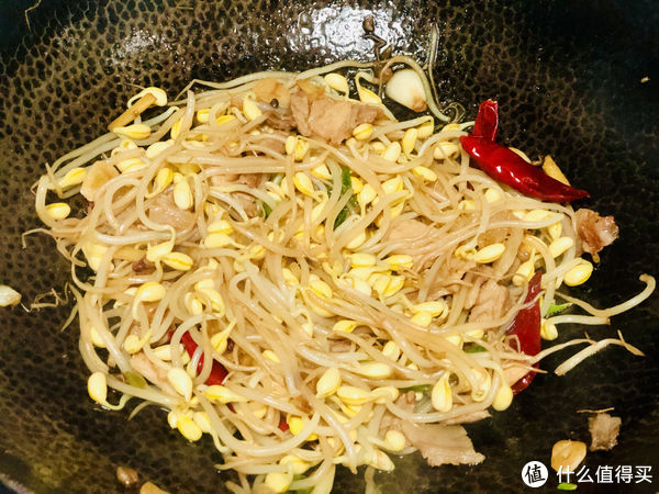 天冷就馋这道菜，人称“如意菜”，价格便宜寓意好，一盘才2元钱