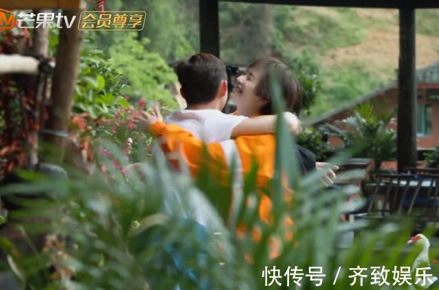 《向往3》迎来何炅妹妹,得知她的真实身份,网友几乎不出名!