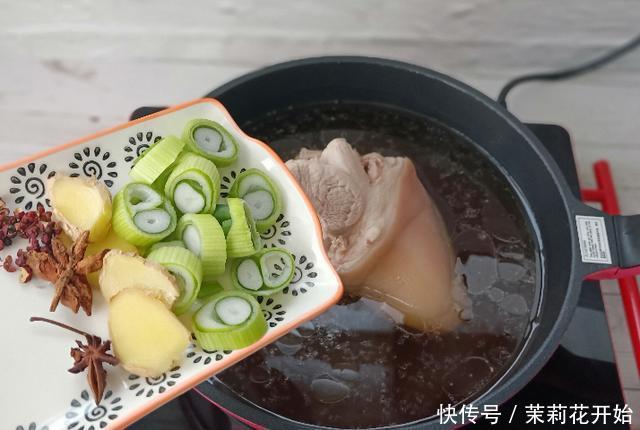 年夜饭别着忙,这个菜提前做好,到时候切一下,就是一道“硬菜”